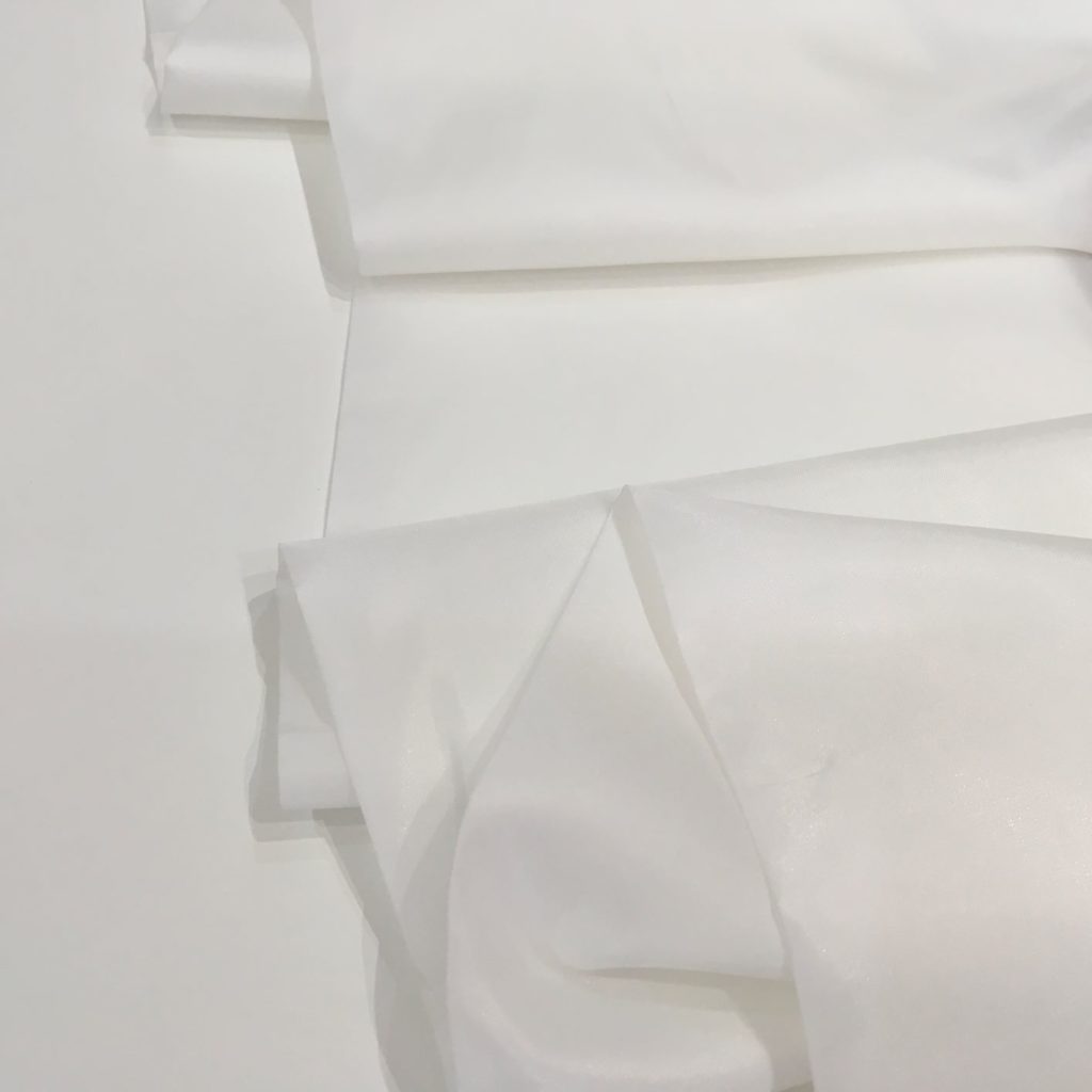 Anti-static dress lining – plain white – Gather N Sew