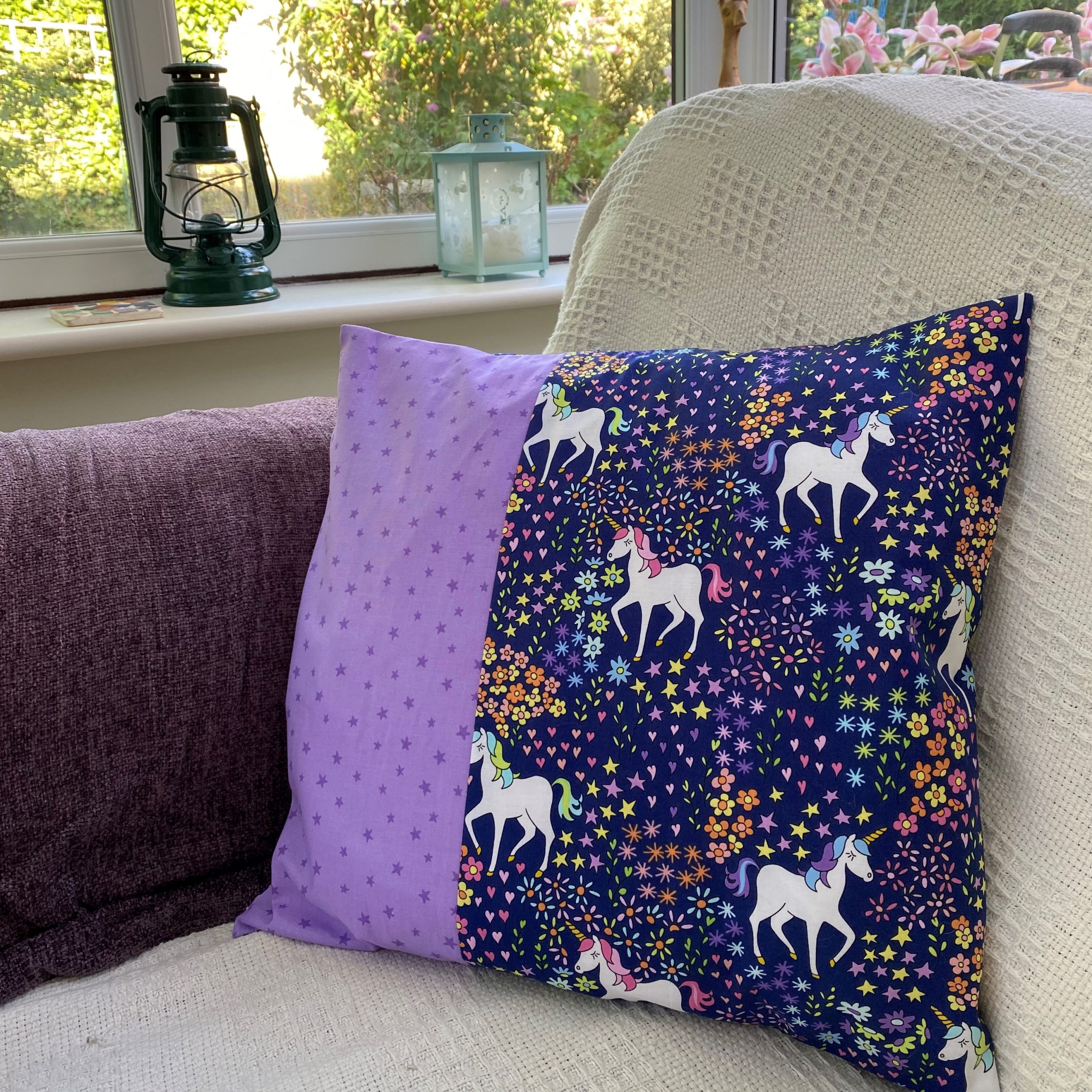 Simple two tone cushion sewing workshop (1) square
