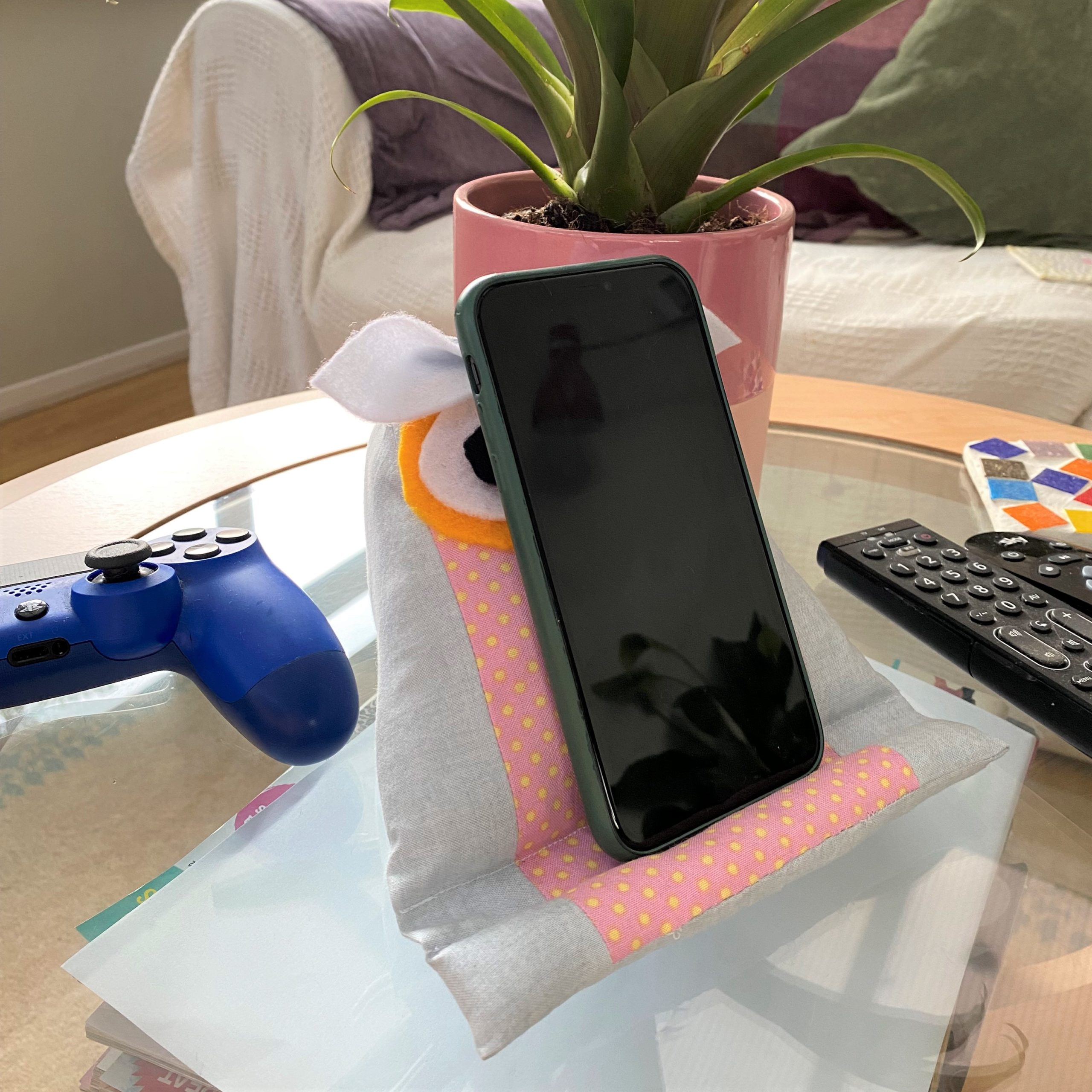 Owl tablet stand sewing pattern (2)