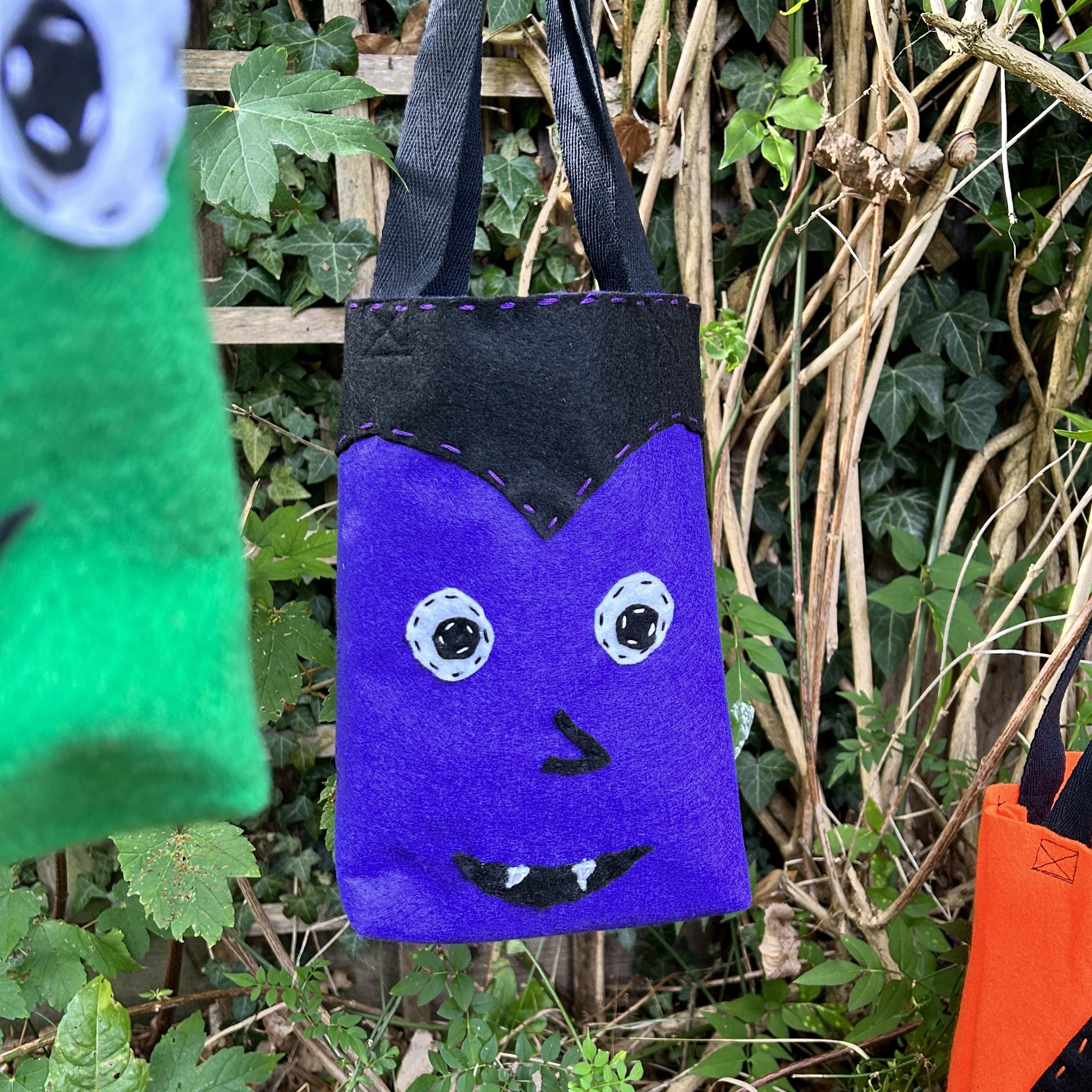 Childrens Halloween treat bag sewing workshop (6)